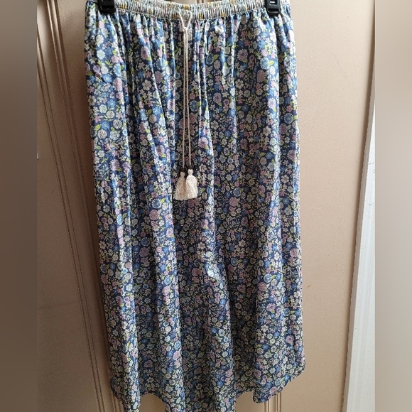 American Eagle Boho Floral Midi Skirt - Picture 2 of 9